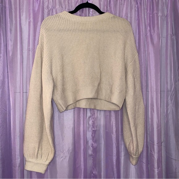 H&M Crop Loose Fit Long Sleeve Cream Tan Knitted Sweater - Picture 1 of 3